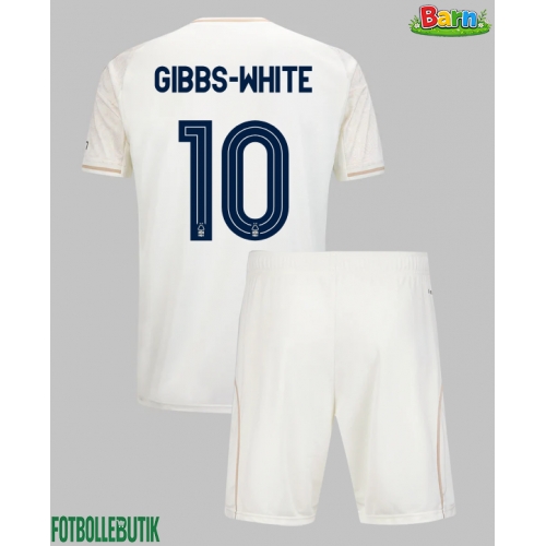 Nottingham Forest Morgan Gibbs-White #10 Bortaställ Barn 2025-26 Kortärmad (+ Korta byxor)